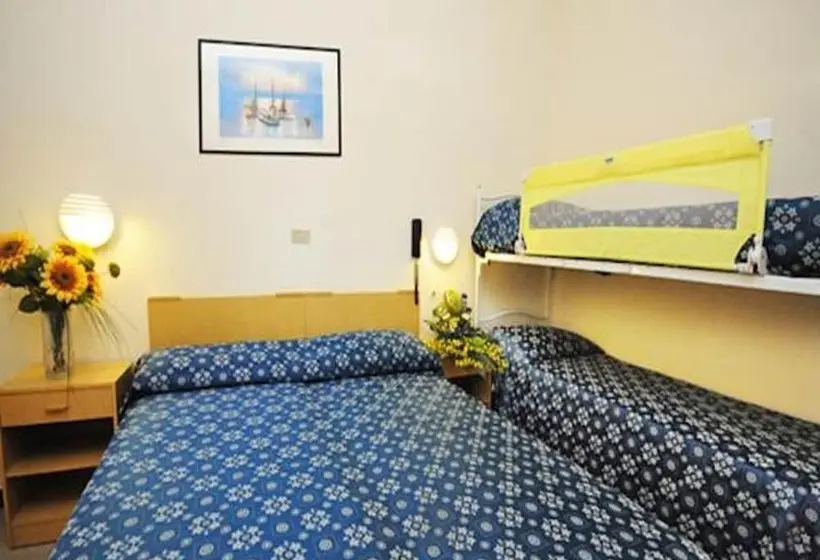 اتاق استاندارد چهار تخته, Marina