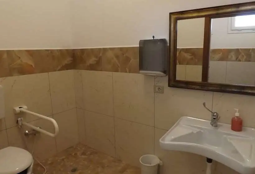 اتاق استاندارد, Marina