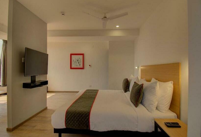 غرفة كلوب, Shagun