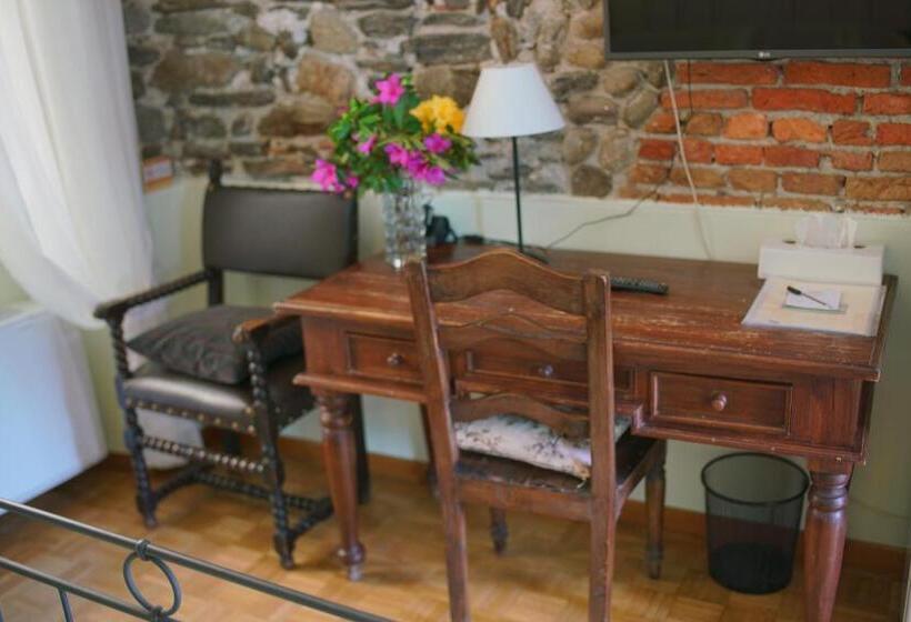 Номер Стандарт, Sole