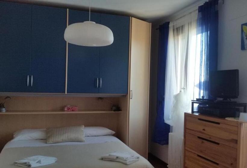 اتاق استاندارد چهار تخته, B&b Ariadamare