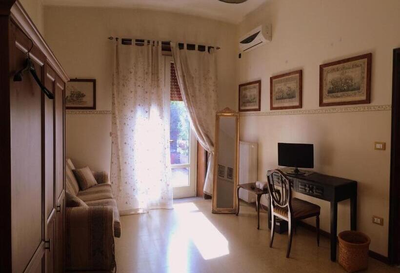 اتاق لوکس, B&b Borgomarino
