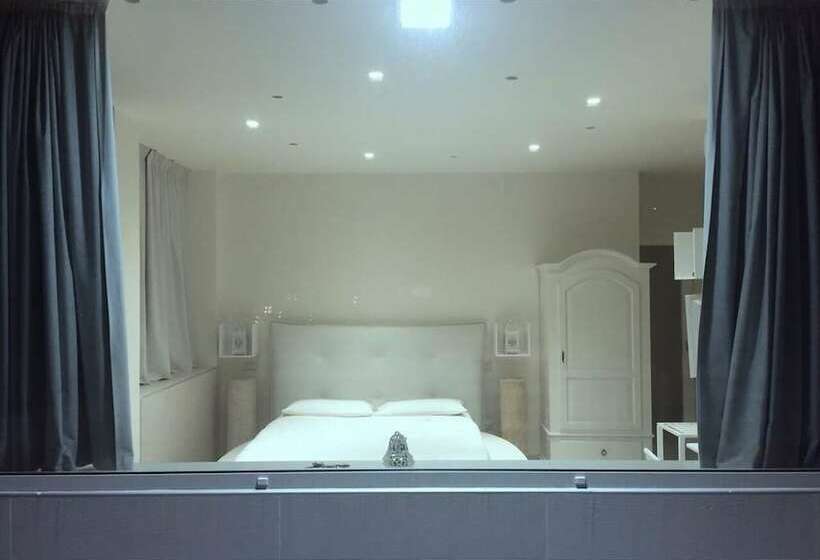Quarto Triplo Comfort, Luxury Room Rooftop