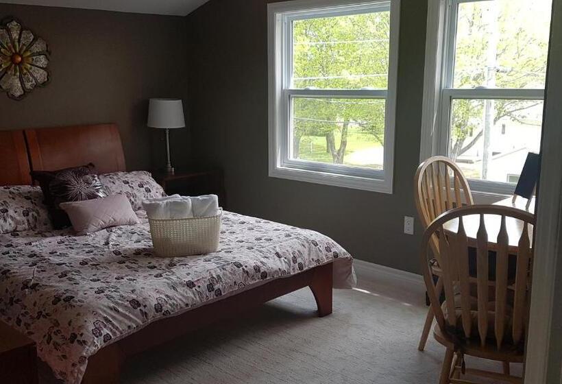 스탠다드 룸 퀸사이즈 침대, Small Town Bound Inn