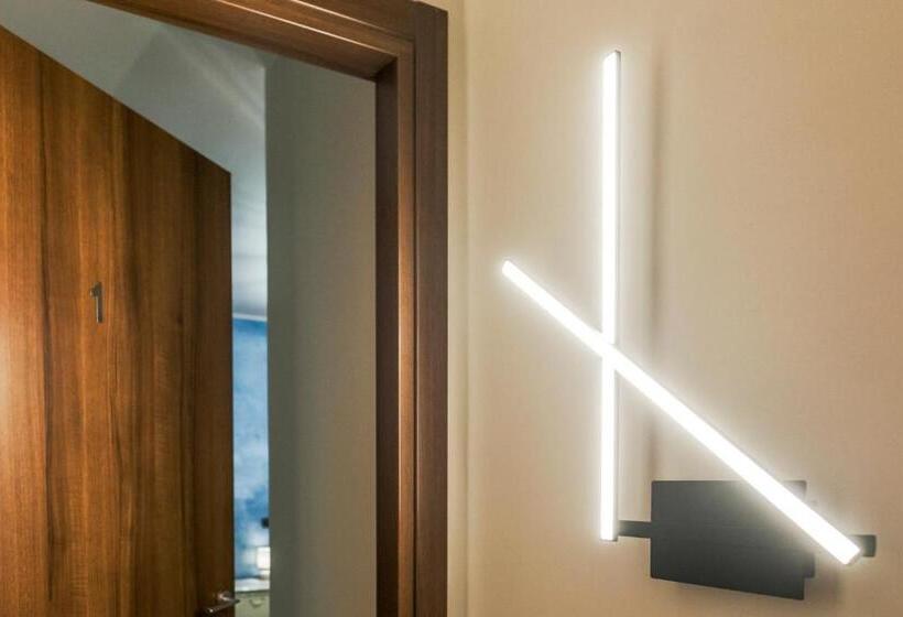 اتاق استاندارد, Spartacus