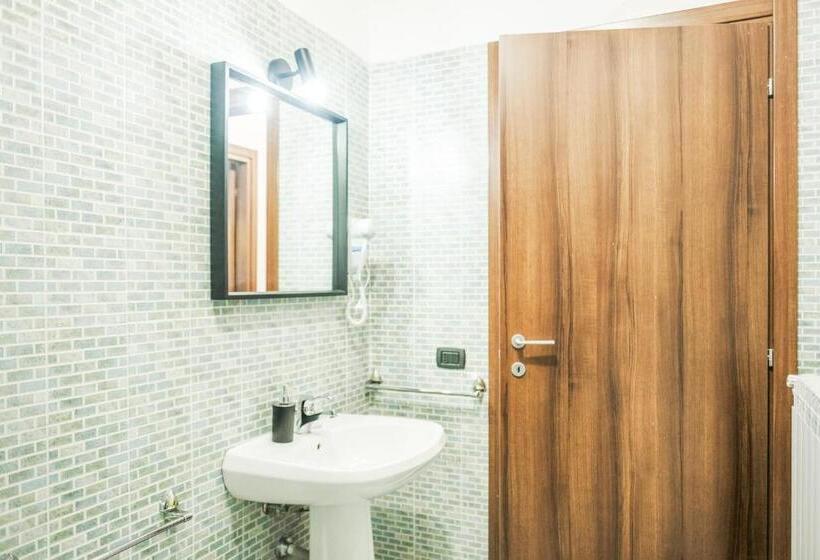 اتاق استاندارد, Spartacus