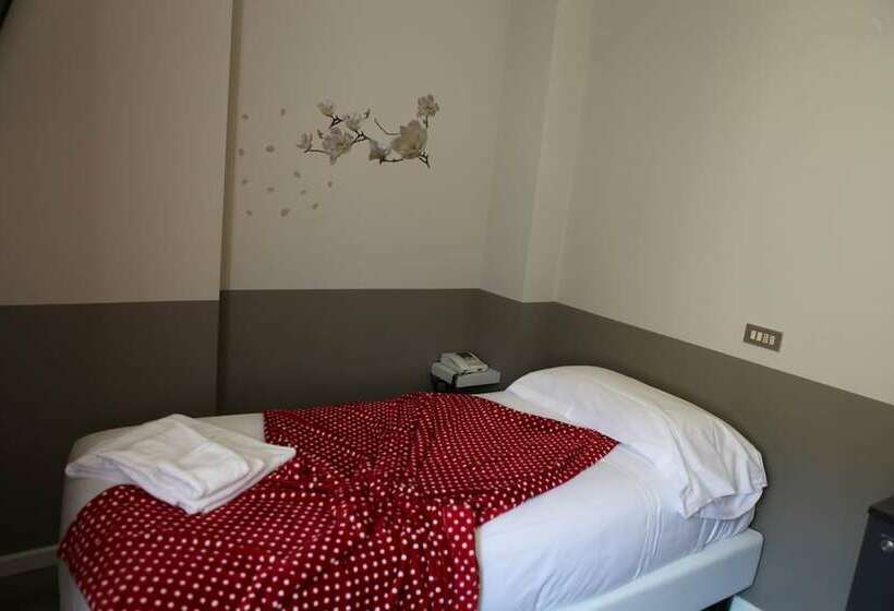 标准单人间, Albergo Al Cacciatore Tortellinando