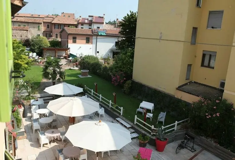 Standard Yhden Hengen Huone, Albergo Al Cacciatore Tortellinando
