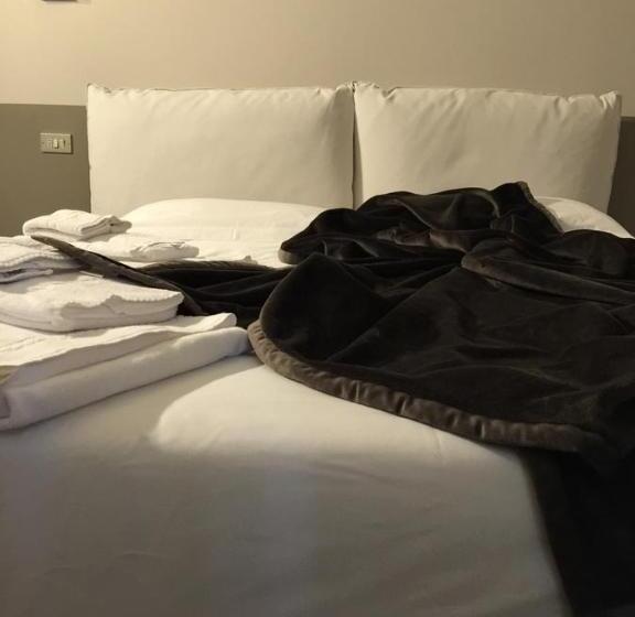 标准三人间, Albergo Al Cacciatore Tortellinando