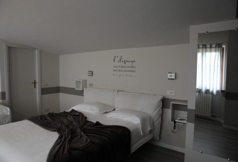 标准三人间, Albergo Al Cacciatore Tortellinando