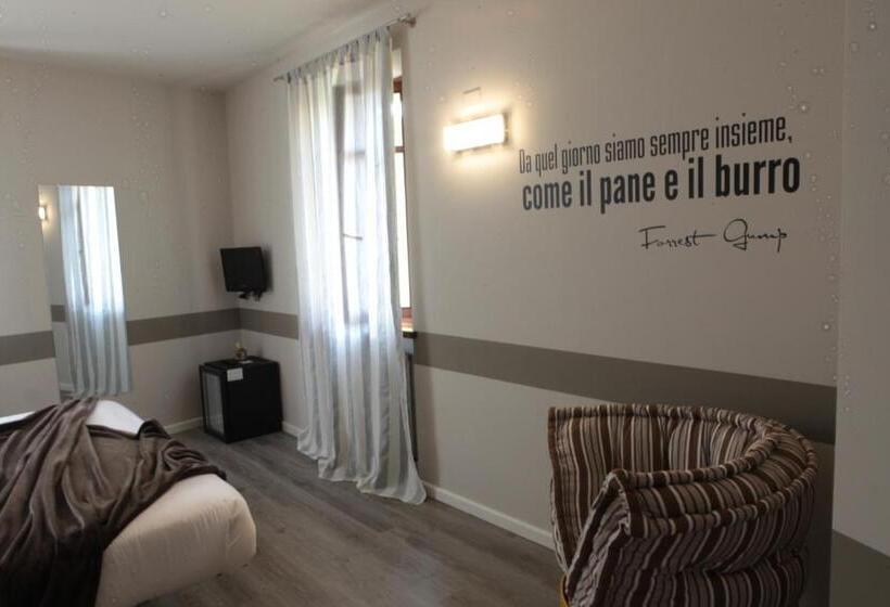 带大床的高级房间, Albergo Al Cacciatore Tortellinando