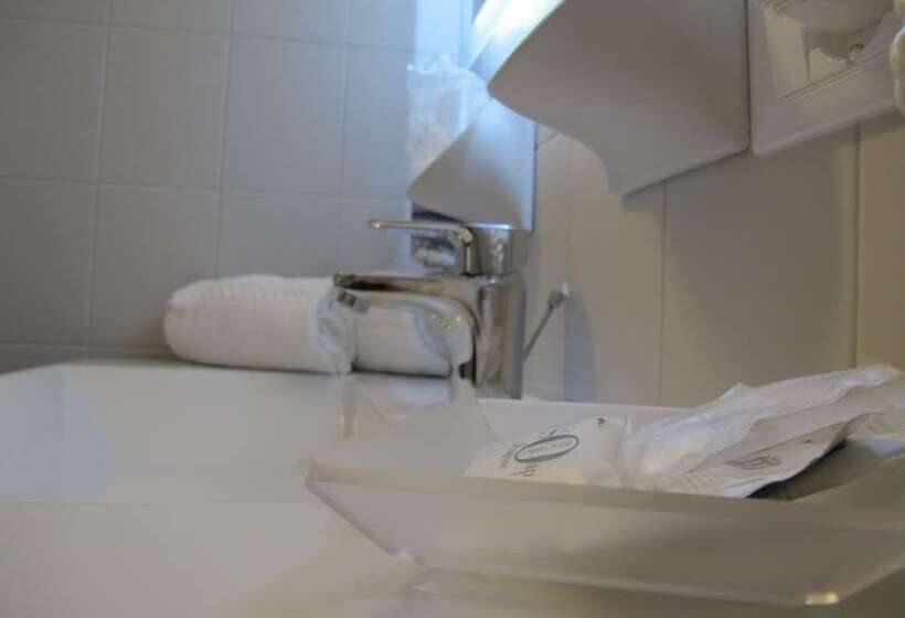 标准三人间, Albergo Al Cacciatore Tortellinando