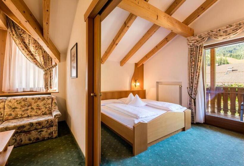 סוויטה עם מרפסת, Berg