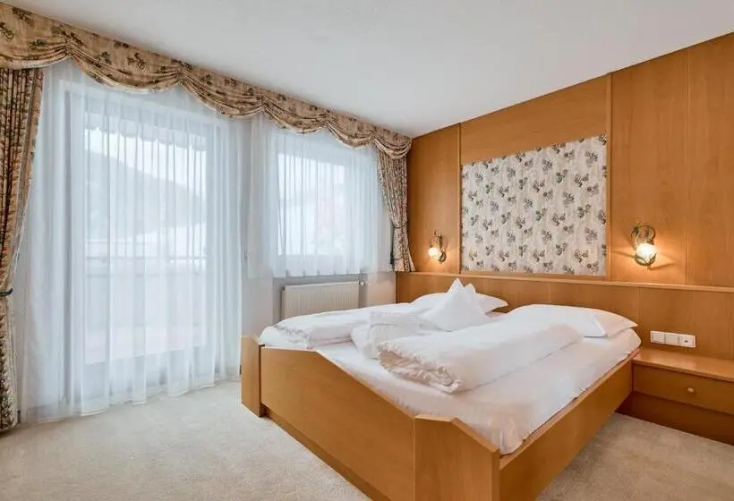 Standard-huone Parveke, Berg