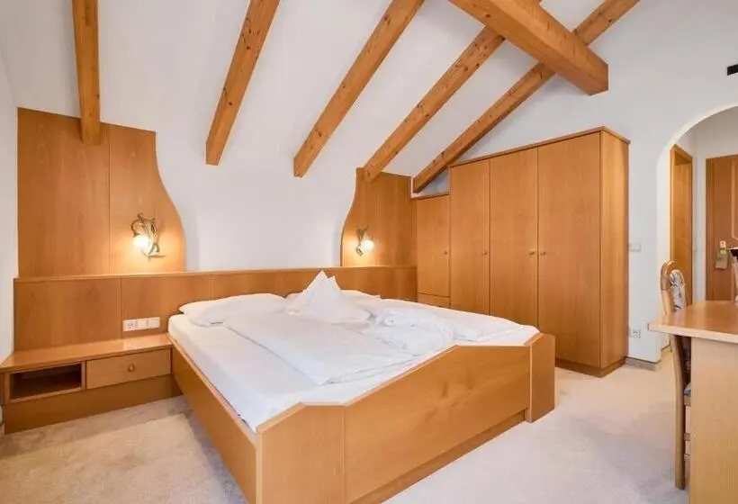 Standard-huone Parveke, Berg