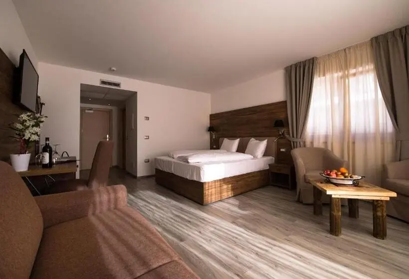 庭の見えるジュニアスイート, Golden Park Resort