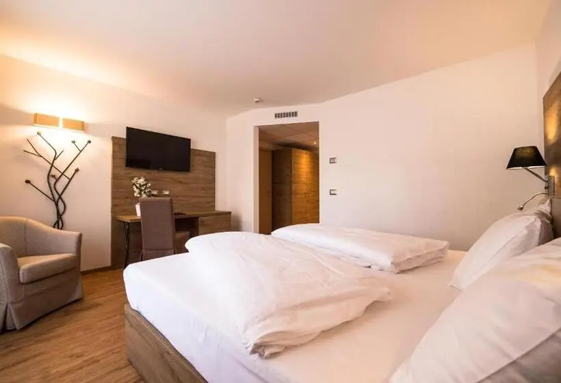 スイート, Golden Park Resort