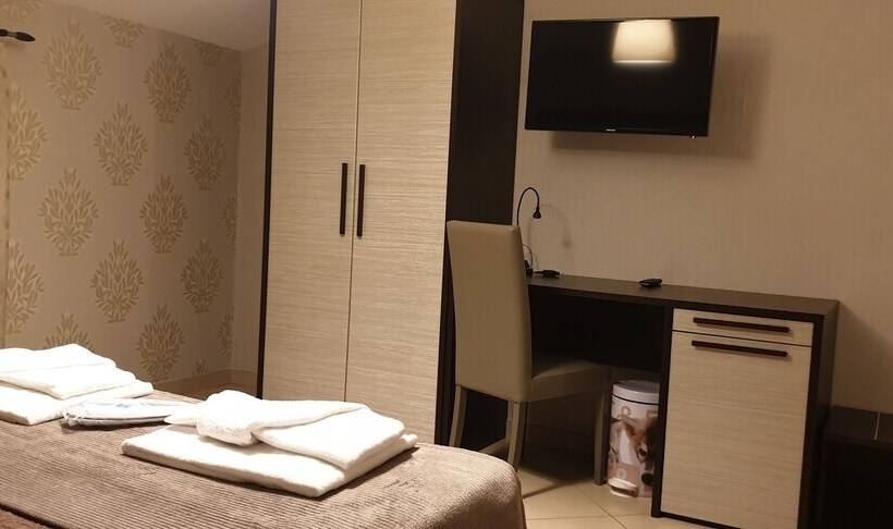 غرفة قياسية فردية, Relais Black Horse