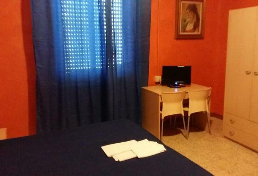 اتاق استاندارد, Violetta