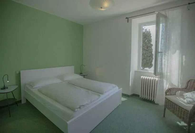 Standard Kolmen Hengen Huone, Prà De La Fam B&b