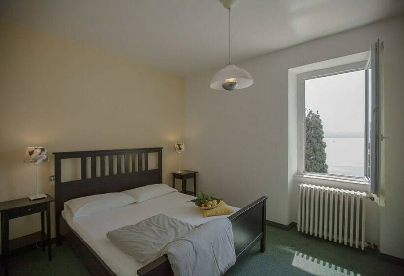 Quarto Estandar, Prà De La Fam B&b