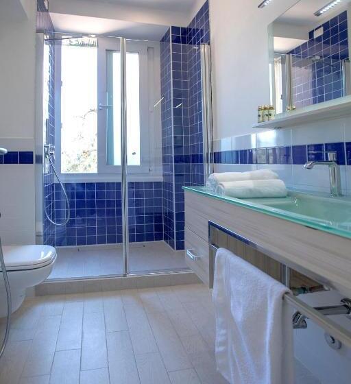 اتاق استاندارد سه نفره, Prà De La Fam B&b