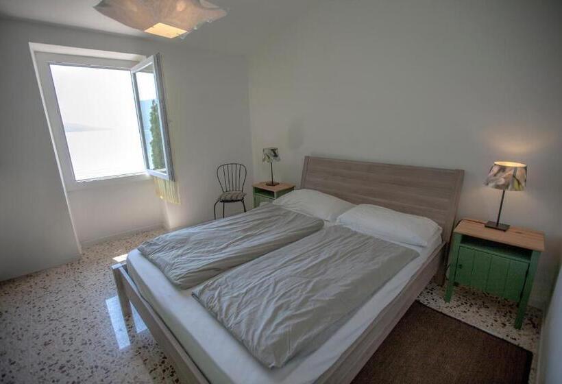 اتاق خانوادگی, Prà De La Fam B&b