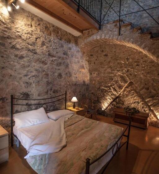 استودیوی استاندارد, Prà De La Fam B&b