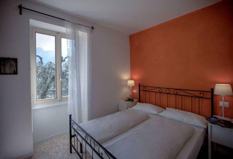 标准间, Prà De La Fam B&b