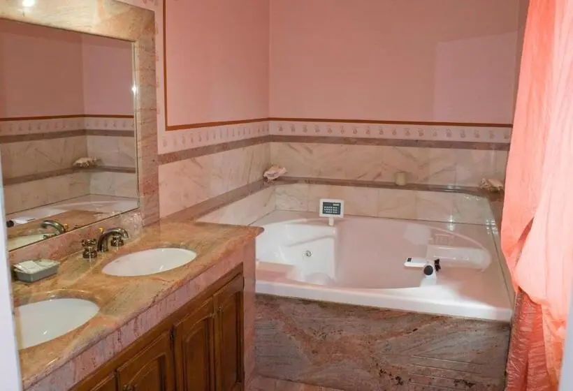 سوئیت با وان آب گرم, Torre Dei Frati Bed & Breakfast