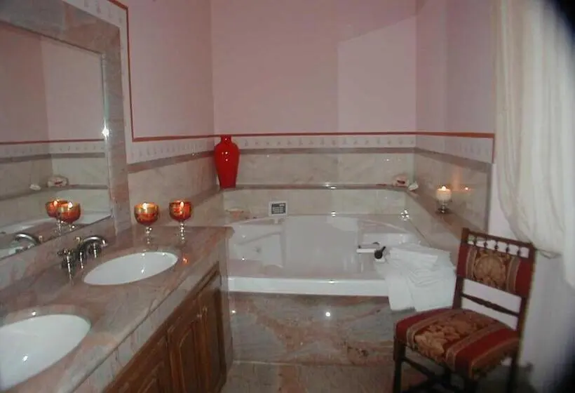 سوئیت با وان آب گرم, Torre Dei Frati Bed & Breakfast