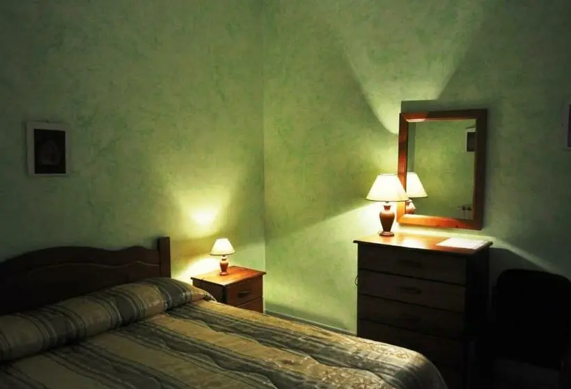 Standard-huone Allasnäkymä, B&b Villa Dagala
