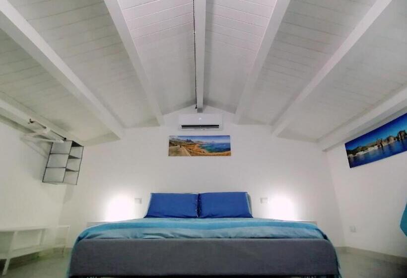 小型套房, Donnaciccinatrapani