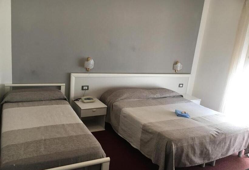 غرفة قياسية ثلاثية, Acqua Marina