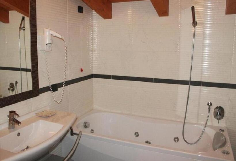 סוויטה עם ג'קוזי, Eridano