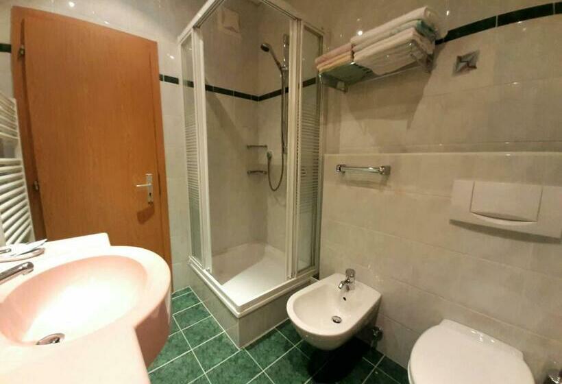 Номер Стандарт с Балконом, Pörnbacher