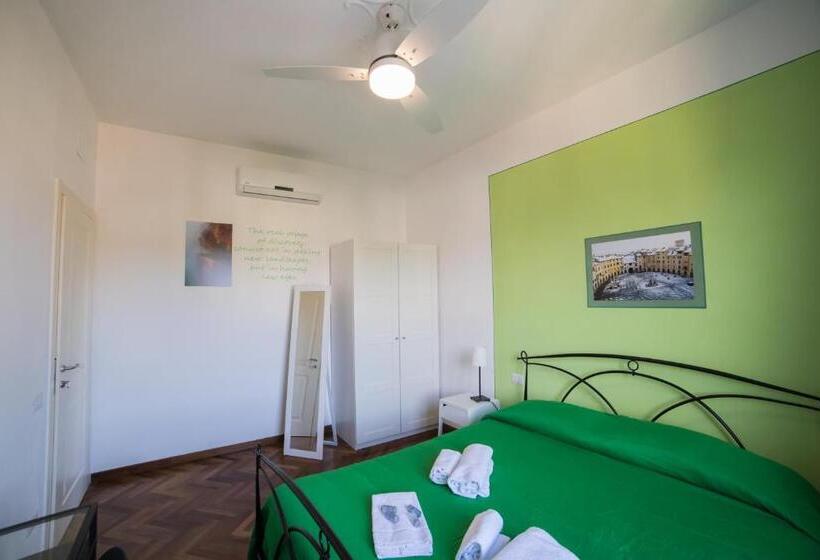 Standard room with outdoor bath, B&b Cento Passi Dalle Mura