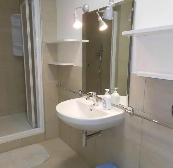 آپارتمان 3 خوابه, B&b Relax