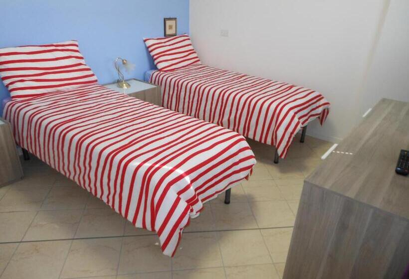 آپارتمان 3 خوابه, B&b Relax