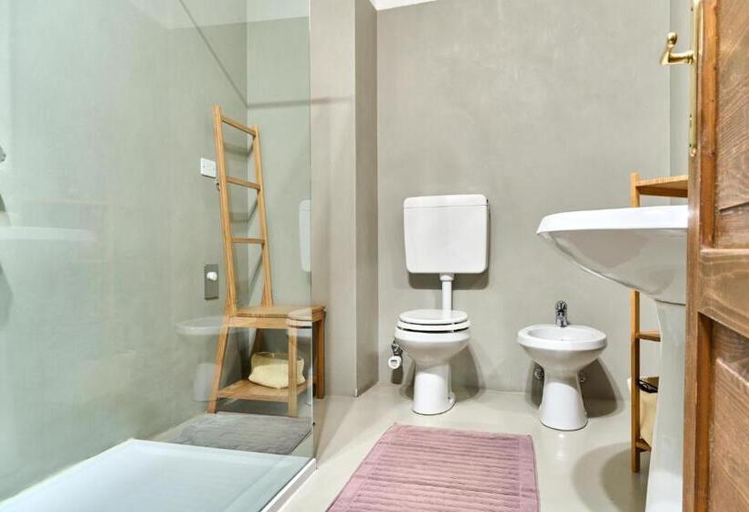 스탠다드 트리플 룸, Al Cavour 34