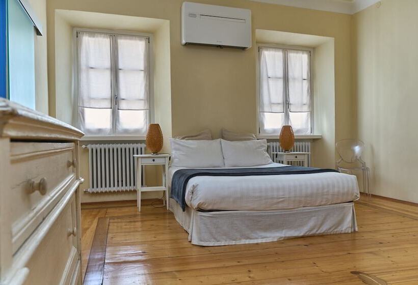 4인용 스탠다드 룸, Al Cavour 34