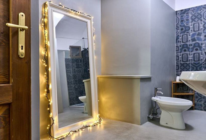 4인용 스탠다드 룸, Al Cavour 34