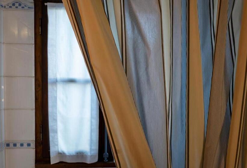 غرفة قياسية, Casa Tomà