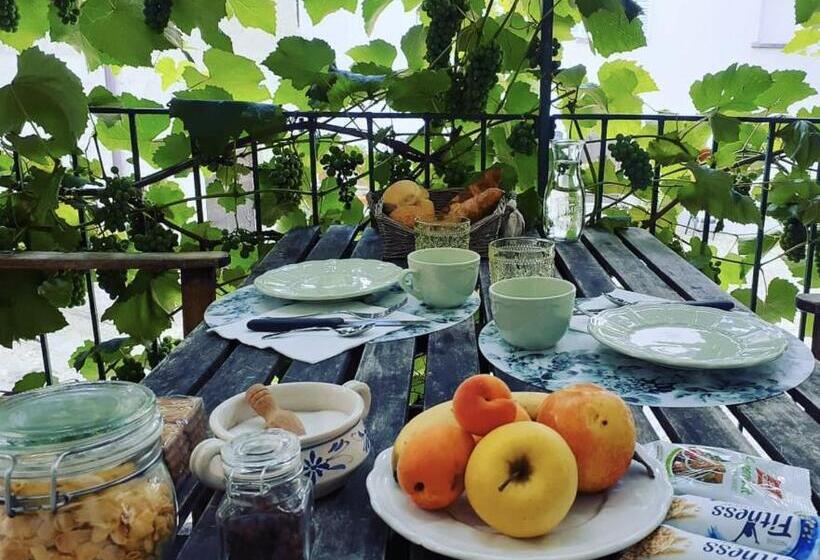 Номер Стандарт, Casa Tomà