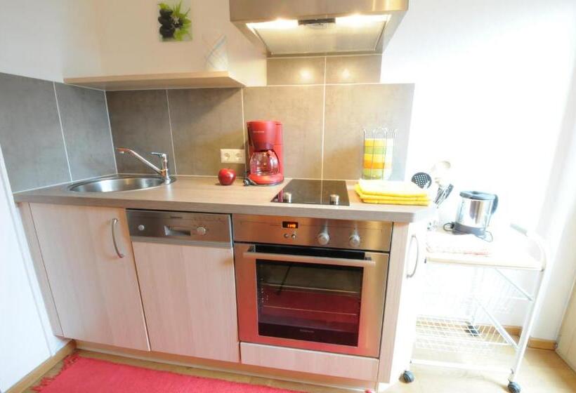 带阳台两卧公寓, Pension Mirabelle