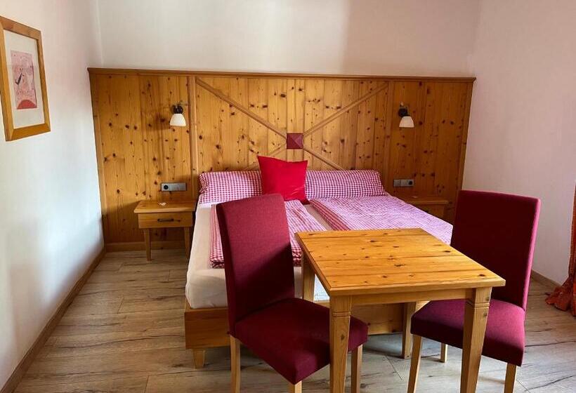 标准三人间, Pension Mirabelle