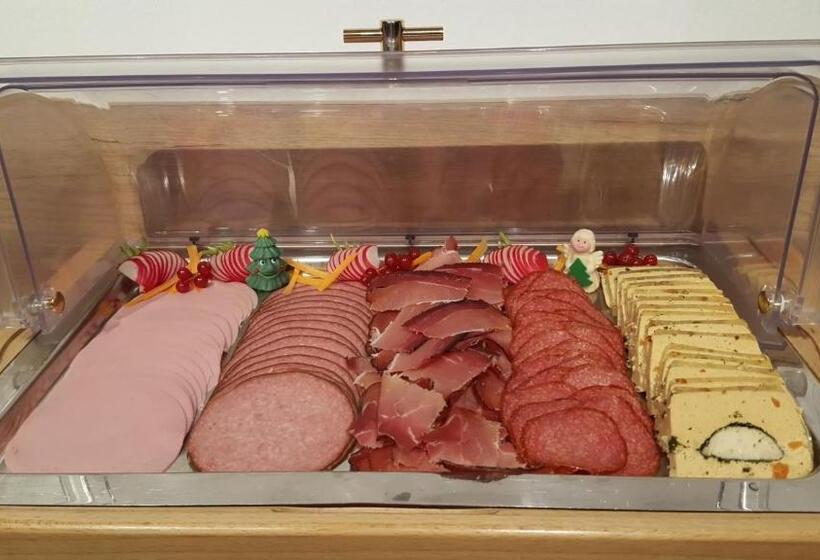 标准三人间, Pension Mirabelle