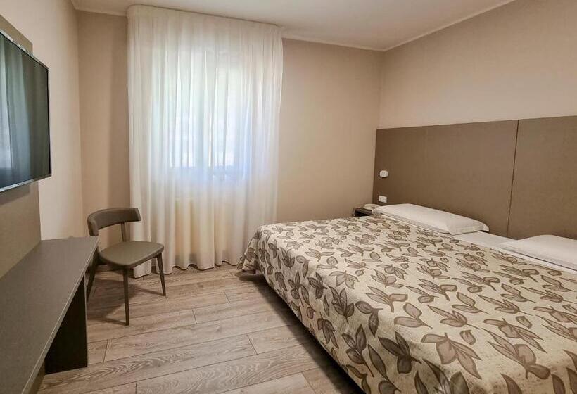 四人标准间, Alla Fonte