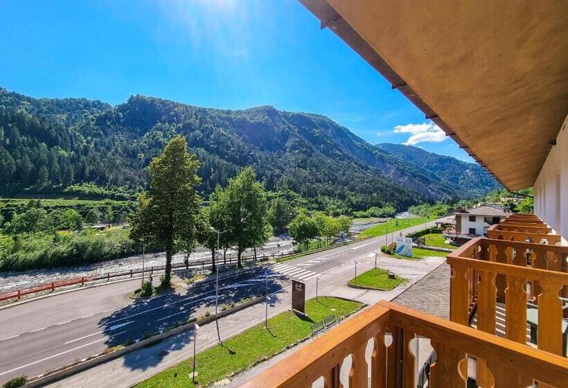 带阳台的三人标准间, Alla Fonte