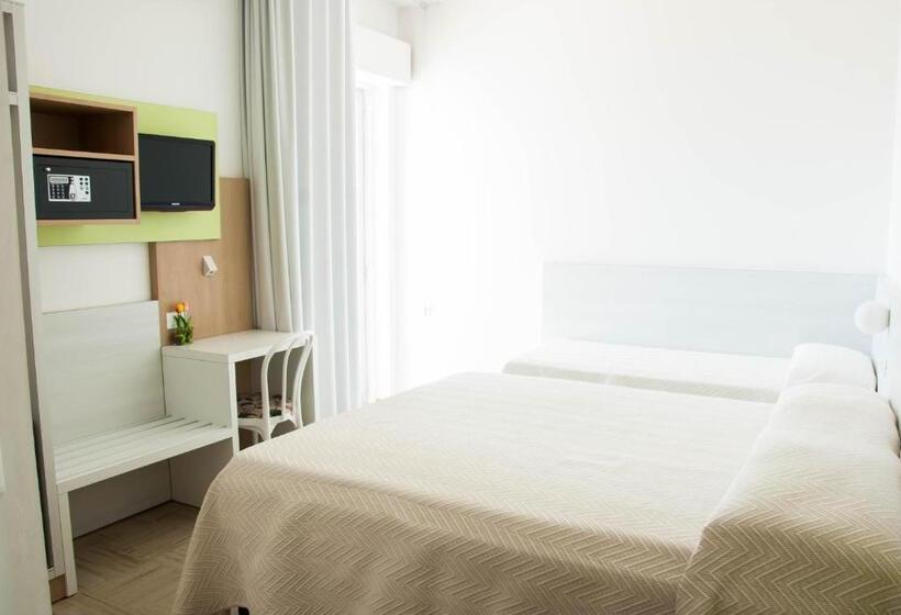 Triple Room Sea View, Eden